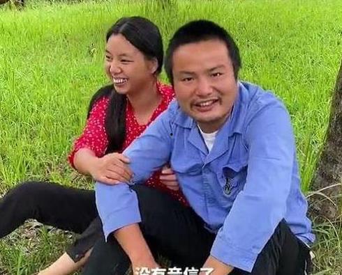 小春花与牛爱芳最新爆料,揭秘娱乐圈惊人内幕  第1张